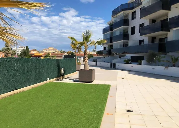 Apartment - Sleeps 4 Community Pool & Parking *